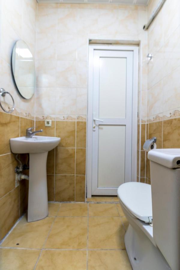 Otel Uemit Istanbul Exterior photo